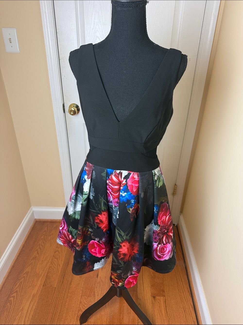 Black Floral Fit-and-Flare Skirted Dress